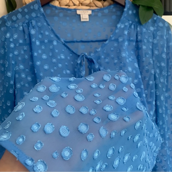 • [J. Crew] Textured Blouse • - Picture 5 of 10